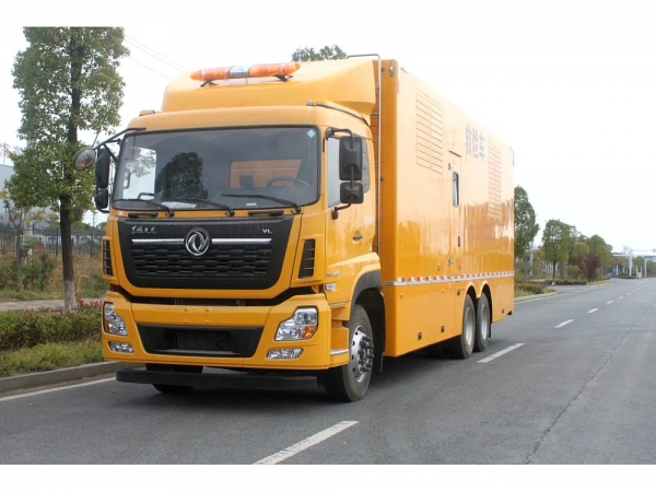 東風(fēng)天龍應(yīng)急搶險(xiǎn)發(fā)電車