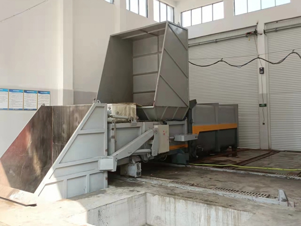 分體式水平壓縮垃圾站（后翻轉(zhuǎn)上料）